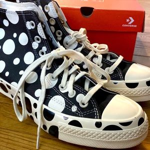 Converse Chuck 70 Hi Spots And Dots canvas sneakers in black. 10.5 Womens.